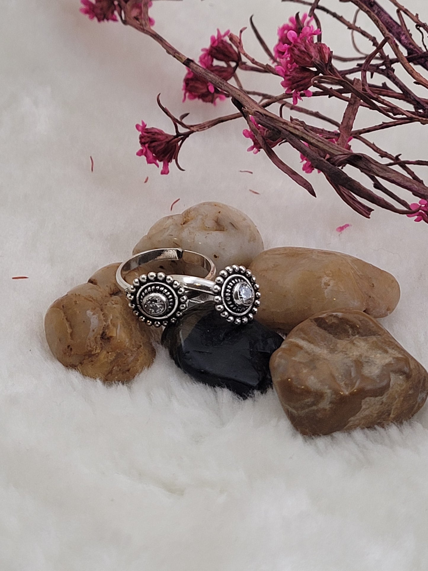 Silver toe ring